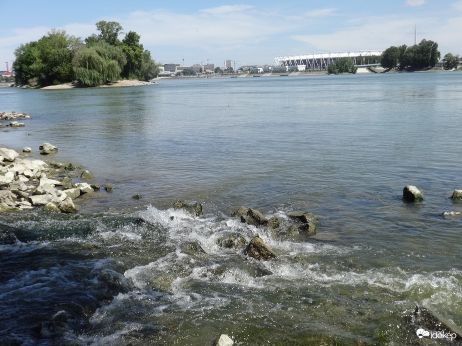 Kopaszi spiccel szemben délebbre