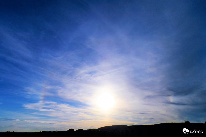 pár perccel később