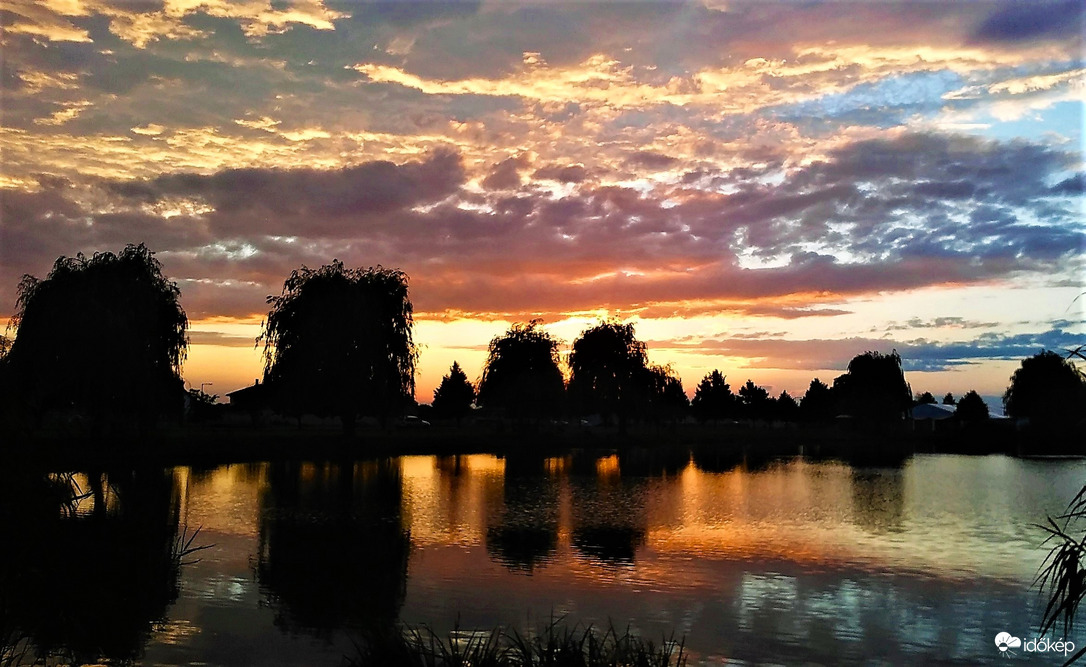 Varázslatos naplemente a Stettni tónál (2018.07.11)