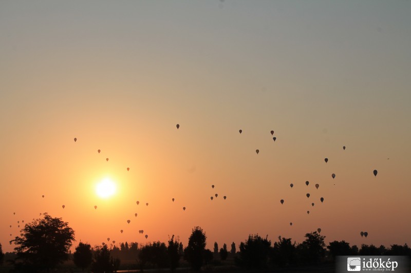 Észlelési fényképek