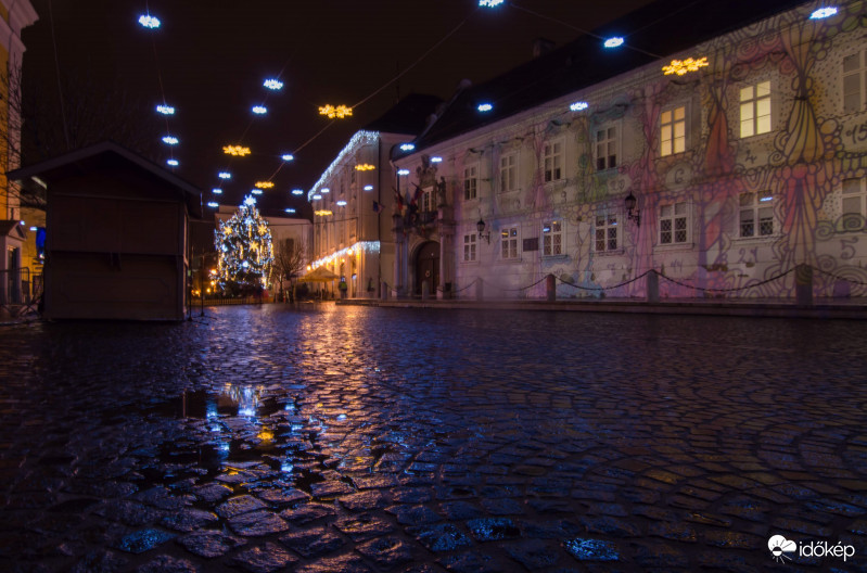 Adventi éjszaka a városban