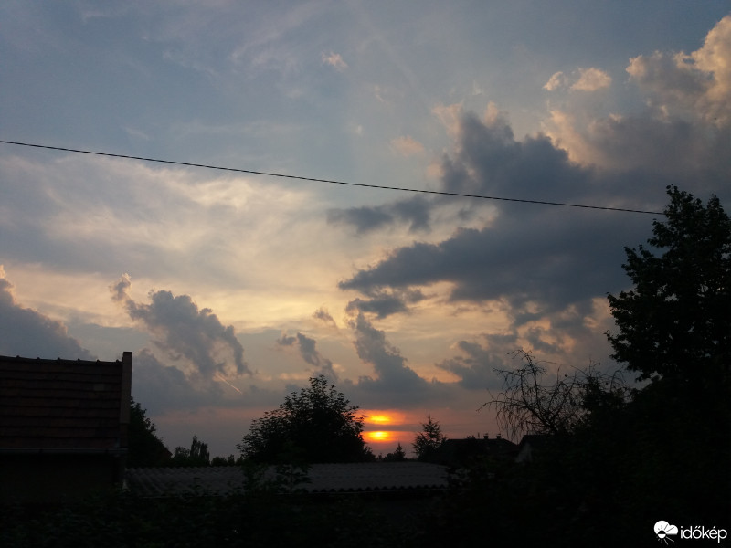 Észlelési fényképek