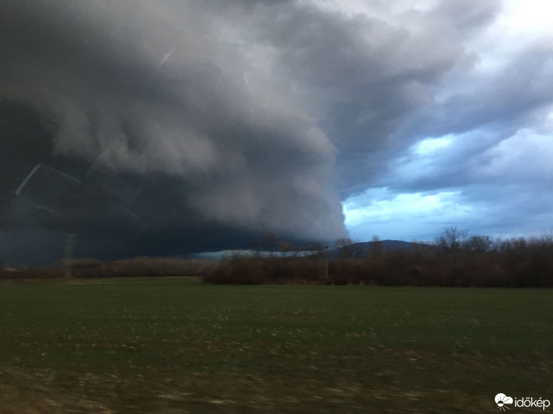 Észlelési fényképek