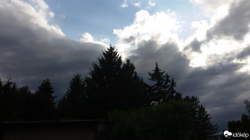 Észlelési fényképek