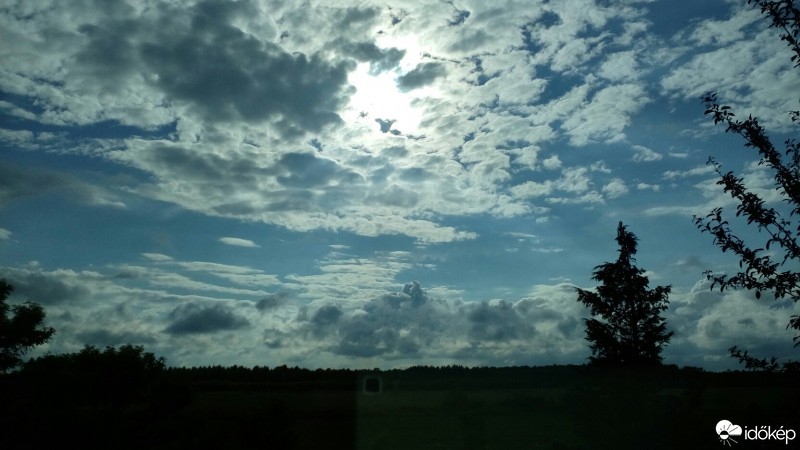 Észlelési fényképek