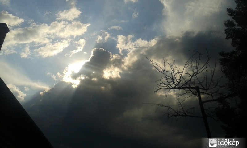 Észlelési fényképek