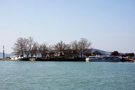Kikötő 