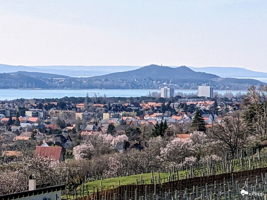 Füred és a tihanyi Nyereg hegy