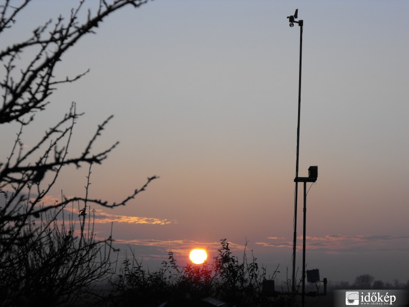 Automatám naplementekor