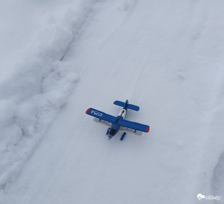 Felszállás a hómezőről...