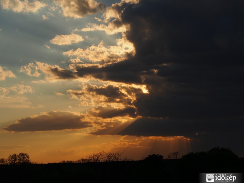 Észlelési fényképek