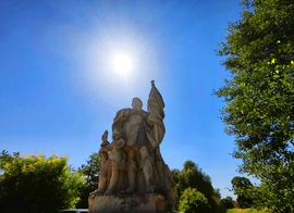 Vác