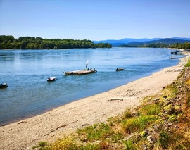 Vác