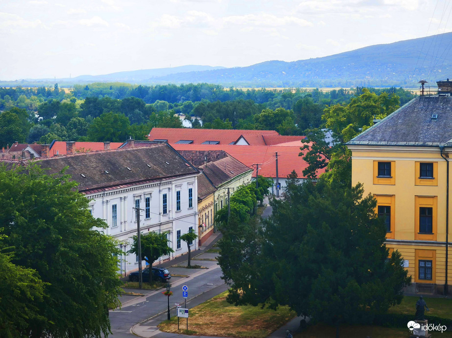 Vác