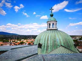 Vác