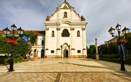 Vác