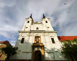 Vác