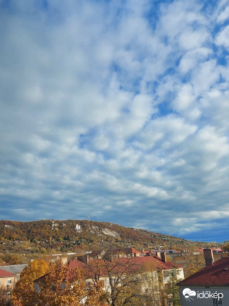 NOV 4 .eső után,szemben Kőhegy és Turul madár