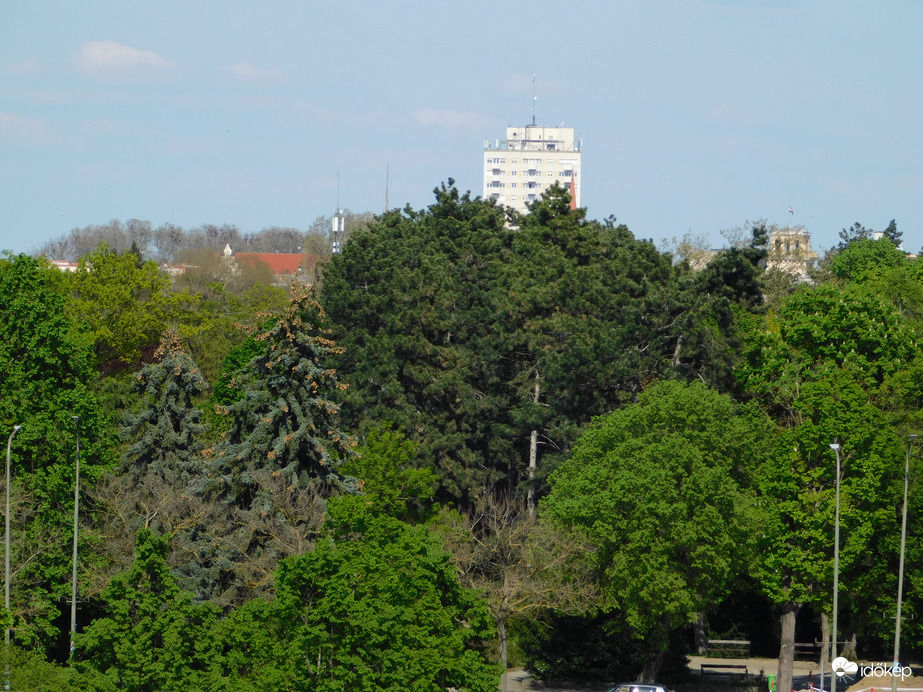 Kilátás az Emlékmű-dombról