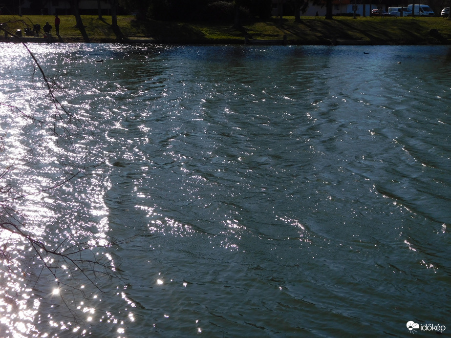 Hullámok és fények