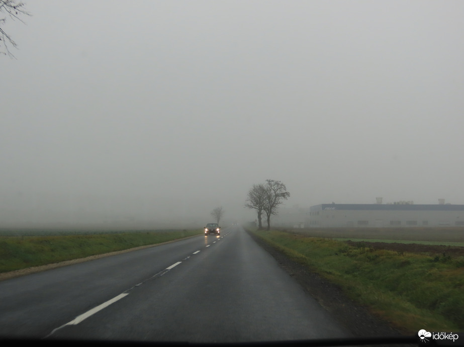 Ködös úton Sárvár felé