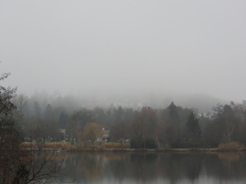 Ereszkedik le a köd