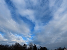 Változatos égbolt 2.