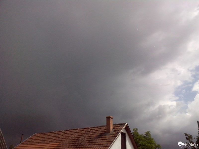 Észlelési fényképek