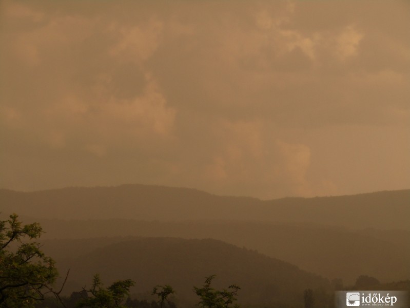 Észlelési fényképek