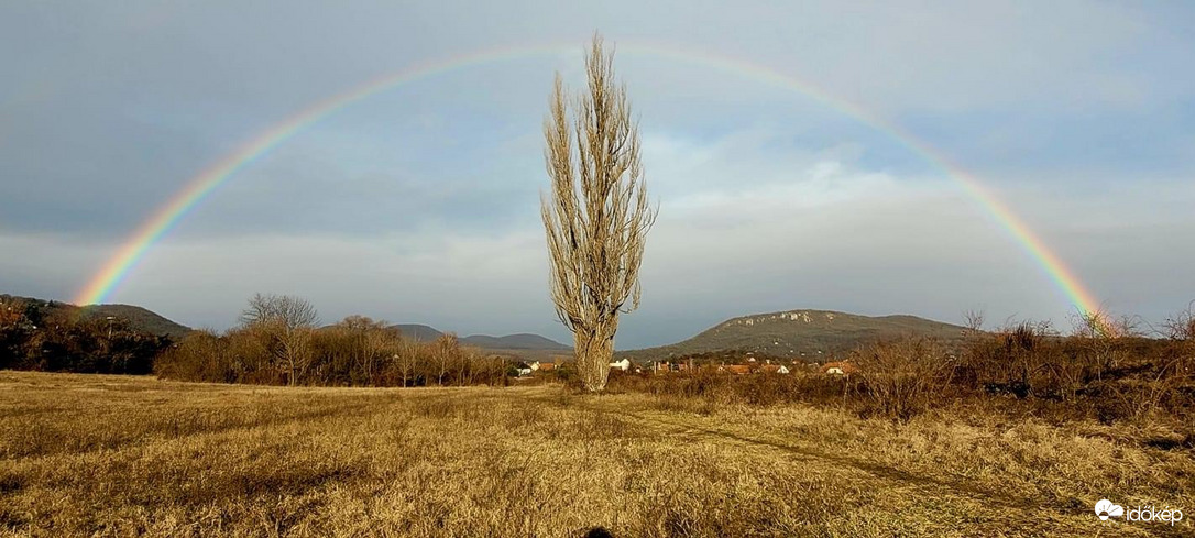 Szivárvány Pomáz felett