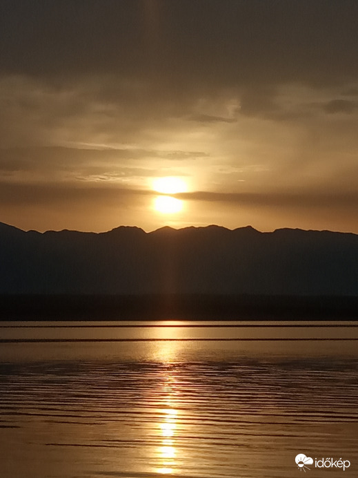 tengerparti napkelte