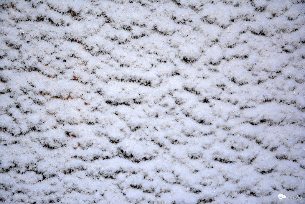 Hóra ébredtünk karácsony első napján 12.25.