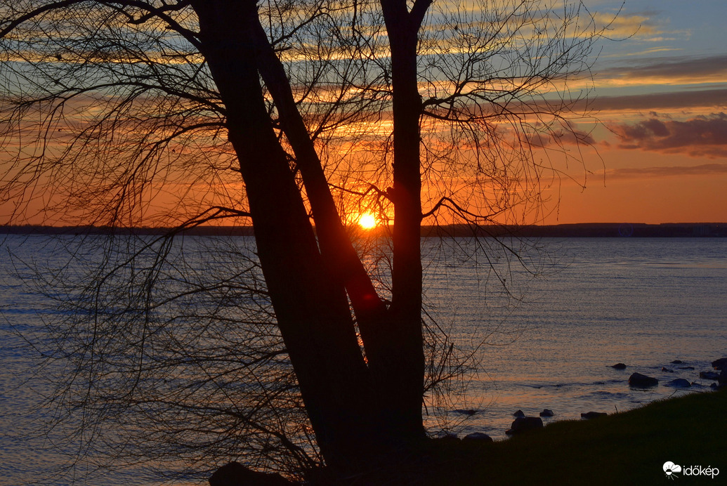 Naplemente a Balatonon 03.15.