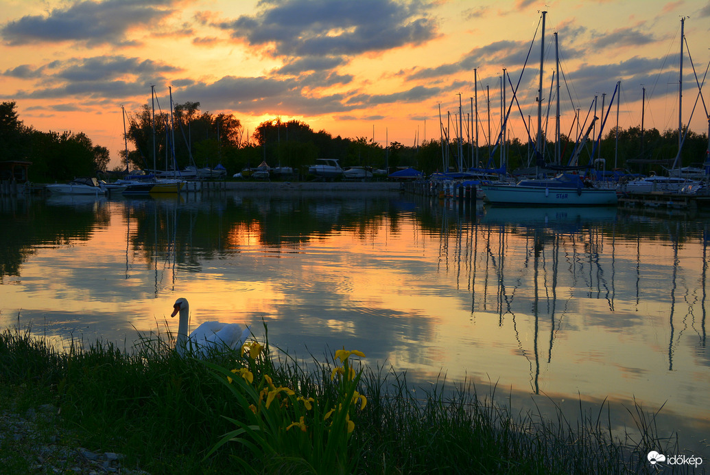 Naplemente a Balatonon 05.19.