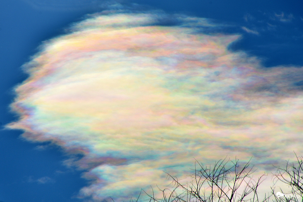 Irizáló felhők Szombathely felett 01.11.