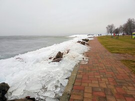 Partra vetett jéghegyek  02.07