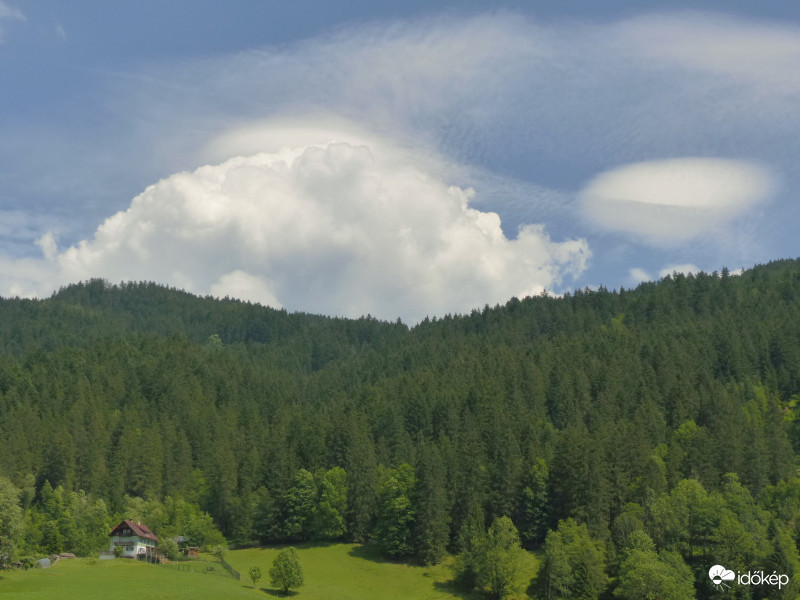 Altocumulus lenticularis