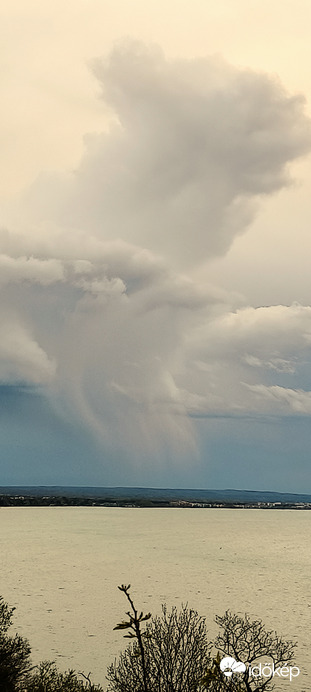 Szakadjon rád az ég....