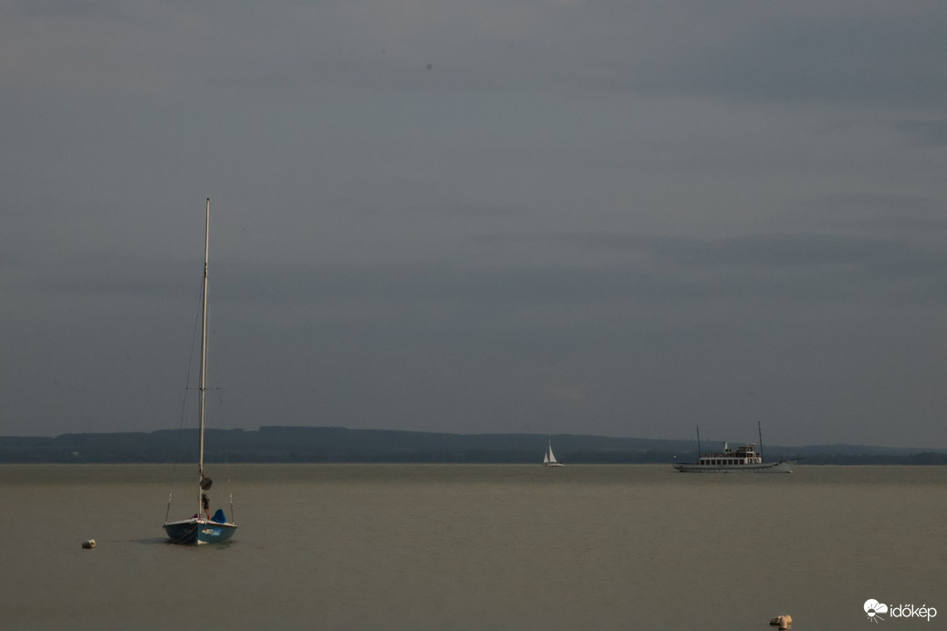 Erősödő forgalom a vízen is..