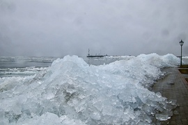 Eső olvasztja a jeget