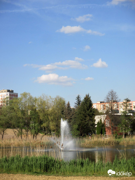Gyengén felhős