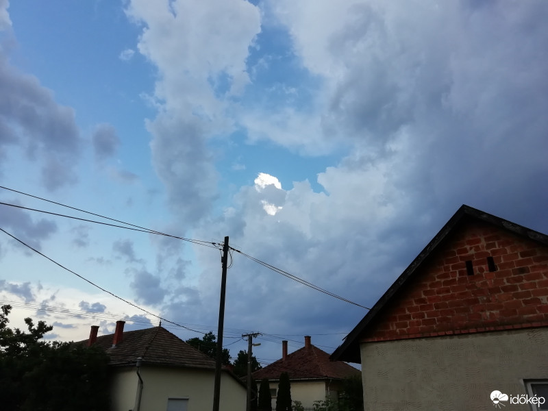 Észlelési fényképek