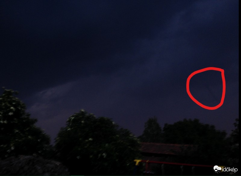 Észlelési fényképek