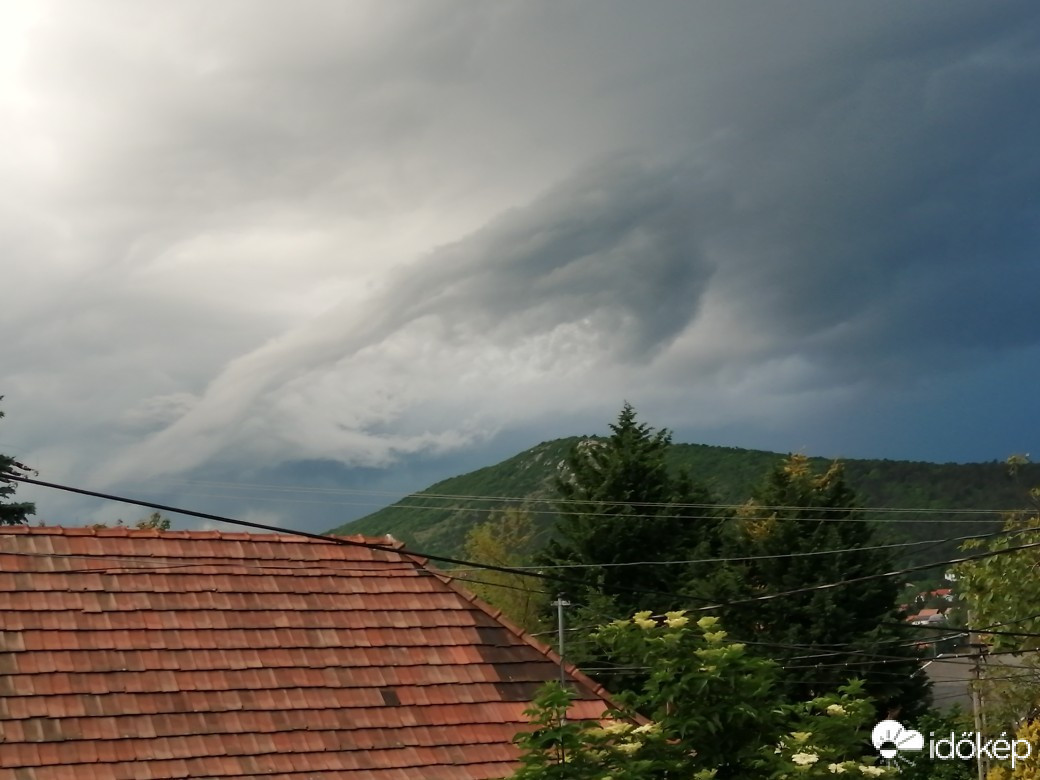 Észlelési fényképek