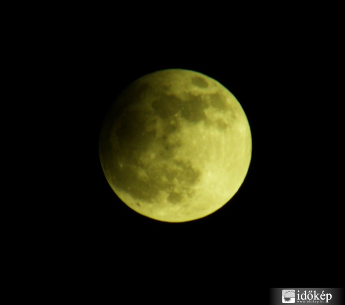 Részleges holdfogyatkozás