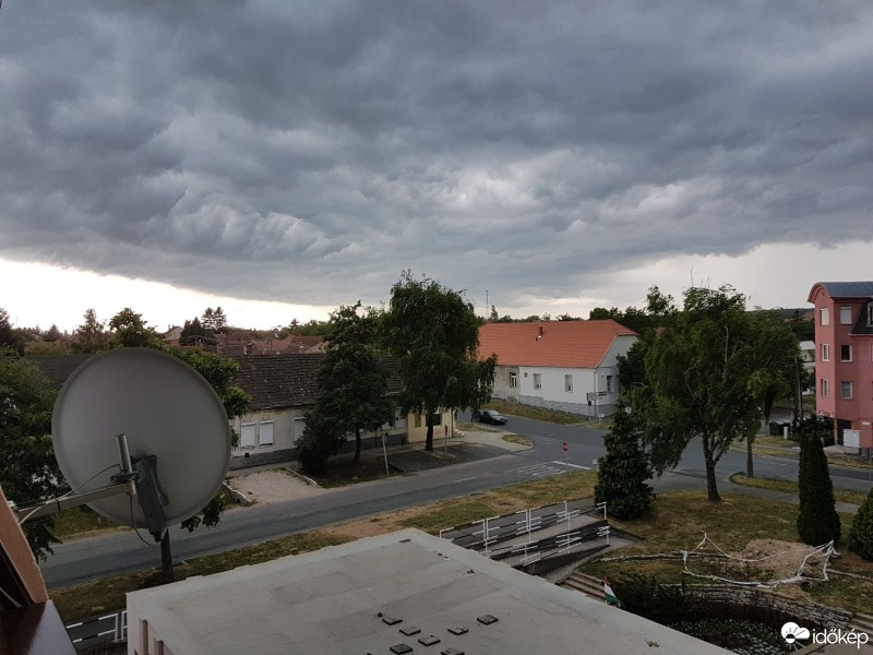 Észlelési fényképek