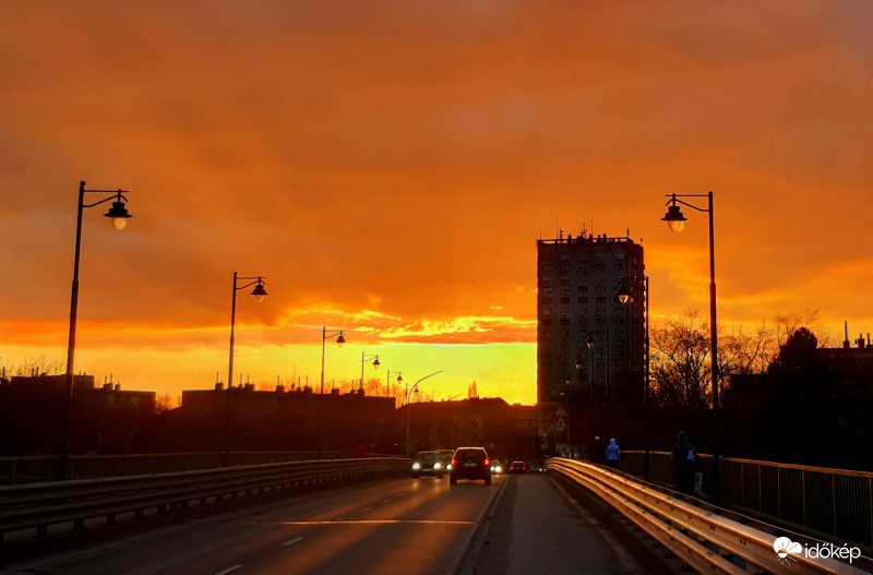 Szolnok, Naplemente
