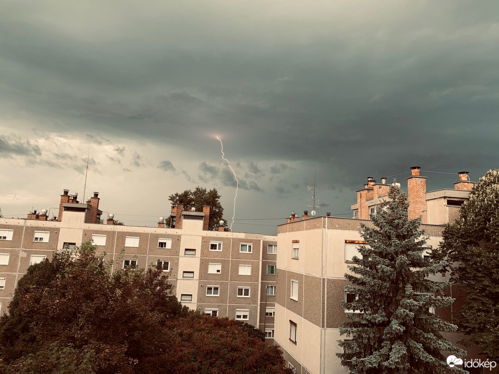 Észlelési fényképek