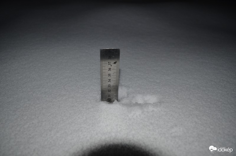 30 cm hó gyűlt össze Munkácson