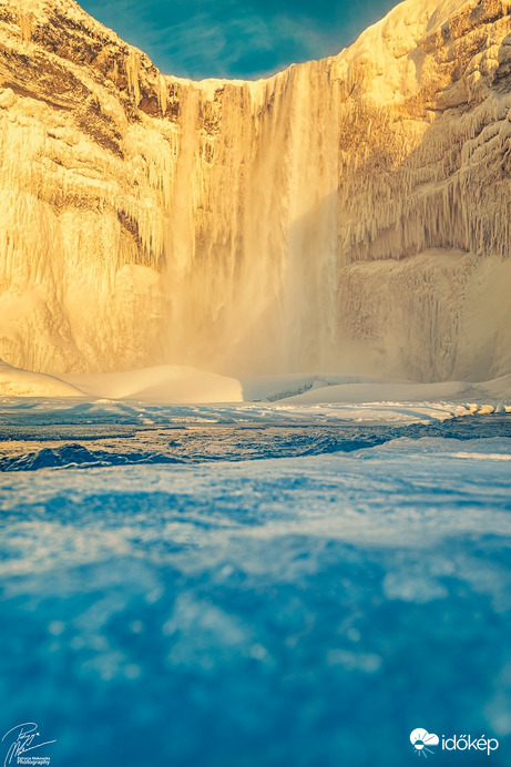 Skógafoss télen